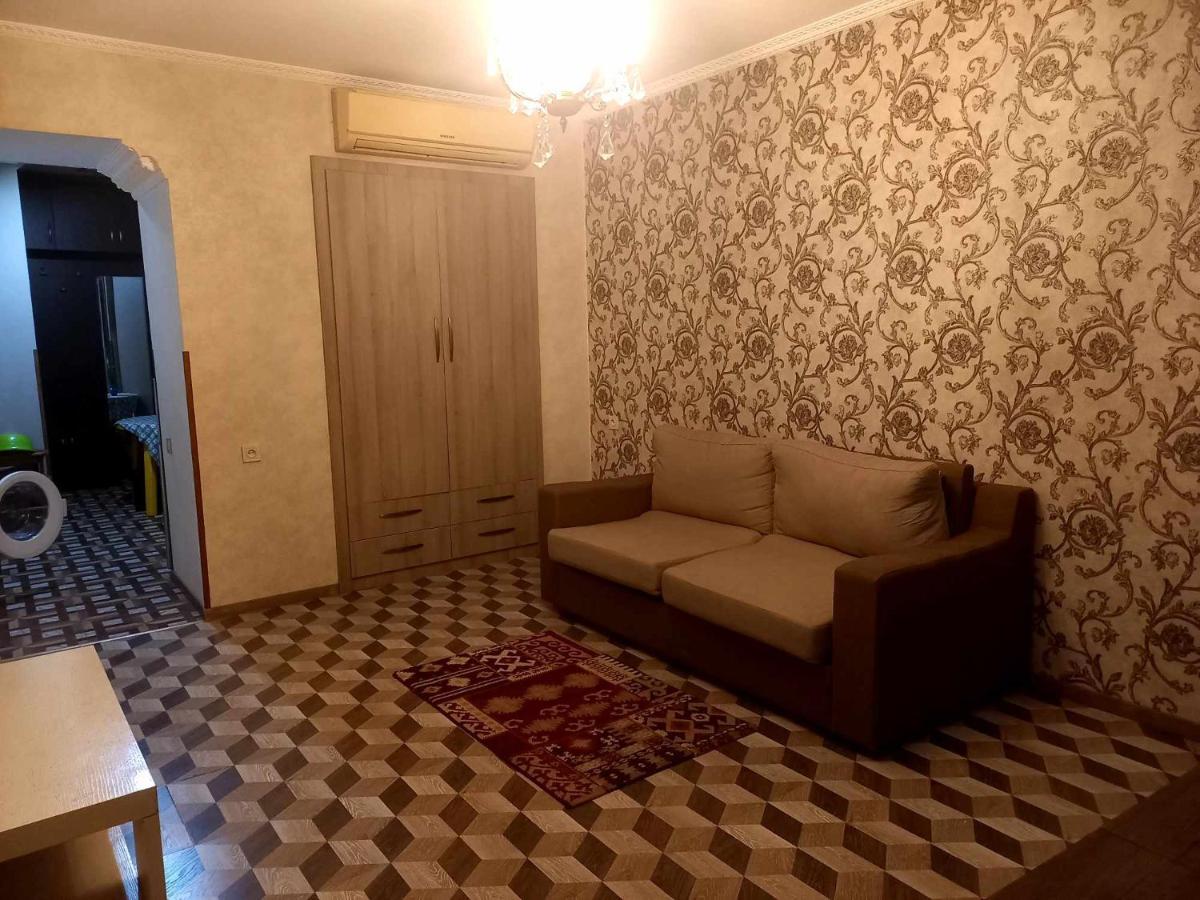 Apartment For Family Tbilisi Eksteriør billede